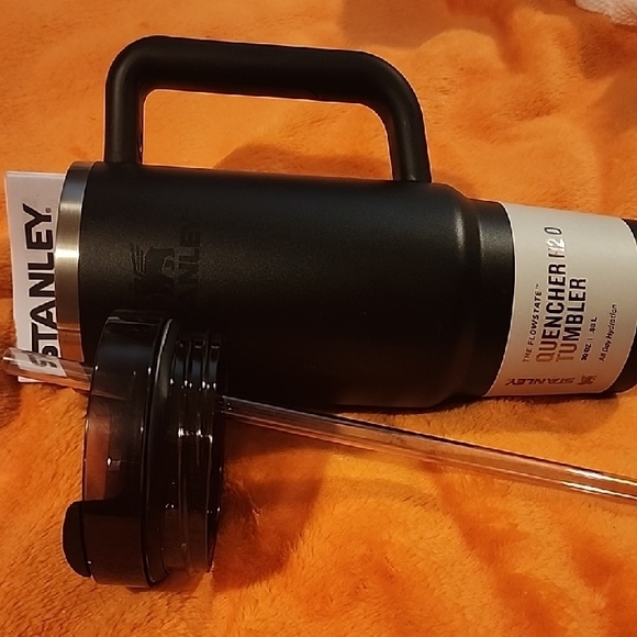 30 Oz Stanley Black Tumbler with Handle - Picture 8 of 9